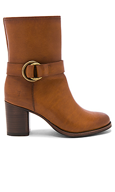 САПОГИ С ПРЯЖКАМИ ADDIE Frye $211 