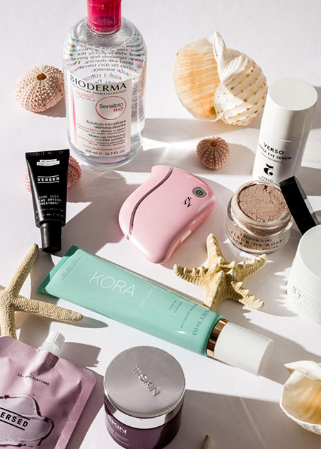 Войти в косметический магазин